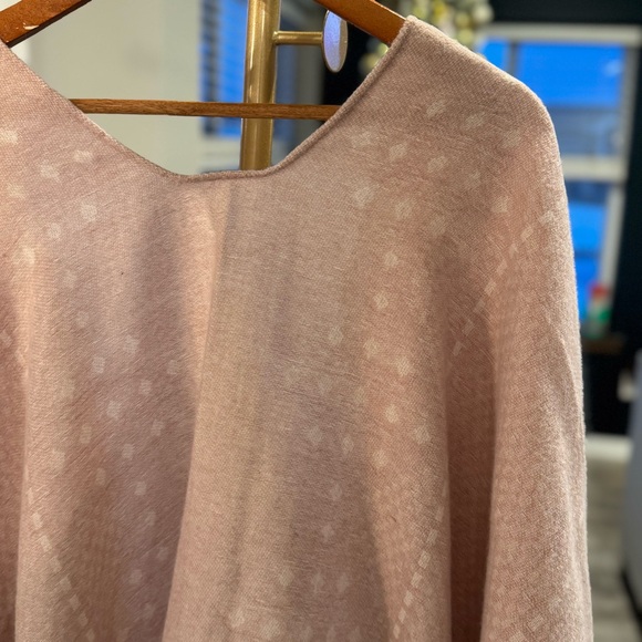 Gentle Fawn Medium/Large Blush & White Hermosa Cover Up/Kimono with Fringe Boho - Picture 9 of 10